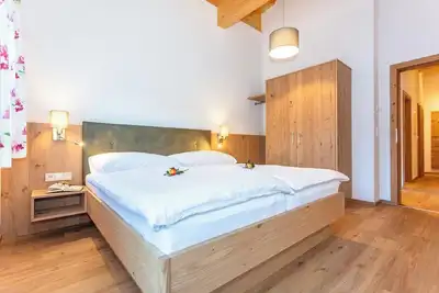 Image de Cozy vacation apartment, 5 minutes from the Epic Bikepark and ski area