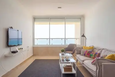 Image de O&O Group – 3br Beachfront Apt w/ Amazing Sea View