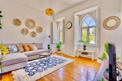 Image de Elegant Century Apartment