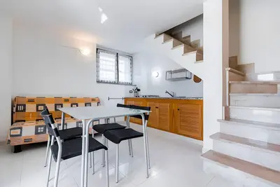 Image de Appartement « Spiaggia E Relax » avec terrasse privée, jardin et climatisation