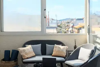 Image de Penthouse w. Views | Starlink | Serene Authenticity