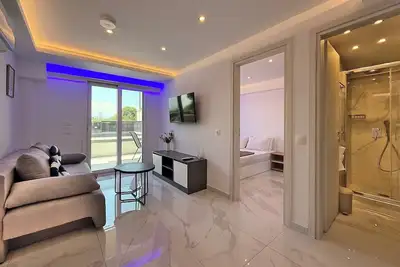 Image de Deluxe One-Bedroom Suite No. 4 (Ground Floor)