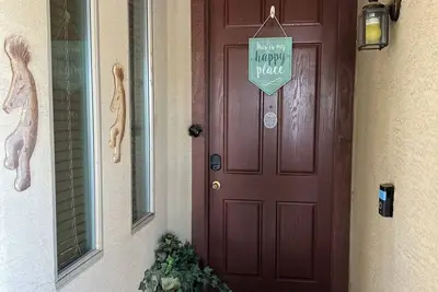 Welcome to Howie's Guesthouse!