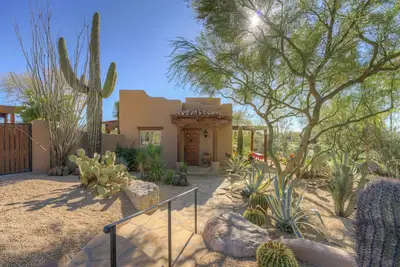 Image de Casita On North Scottsdale Five-Acre Estate