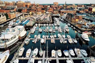 Image de 4 Cozy Units | Downtown Stay, Waterfront & Near Vibrant Old Port District