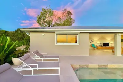 Image de Villa Joséphine, vue imprenable sur l'océan, villa de luxe avec piscine privée.