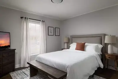 Image de Green Forest - Roomy and Relaxing