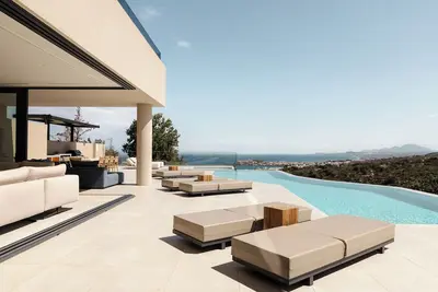 Image de Aerial Villa - Award Winning Luxury Retreat