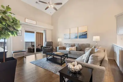 Image de The Lakeview Penthouse - 10ppl