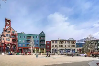 Image de Mountain Studio Close to Lifts | Hot Tub & Kitchen