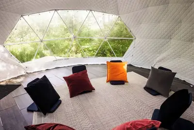 Image de Dôme & Chalet lumineux Estrie - Ski à 10 minutes!