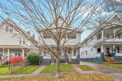 Image de Gordon Square Retreat | 5br & Baths | Sleeps 19