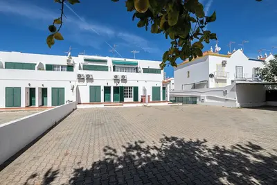 Image de Well-decorated home, 10-minute walk to the beautiful beach of Lota, Manta Rota.