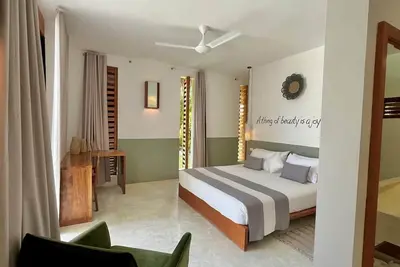 Image de Tropical Beach House Getaway next to the Beach