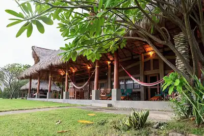 Image de Surfari Charters Beach House – Guasacate, Popoyo, Nicaragua