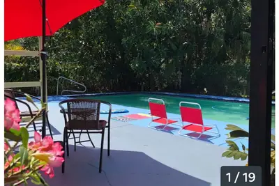 Image de 2 rooms/1king bed/1 sofa bed/kitchenette/pool