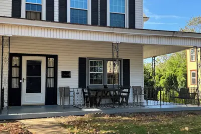 Image de Perfect 2-bedroom apartment in charming Pittsburgh neighborhood