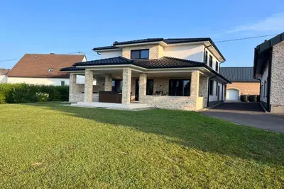 Image de Finca de l'Eifel avec bain à remous et salon