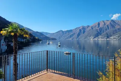 Image de Vacation apartment with wonderful panoramic views and a beach right on the doorstep