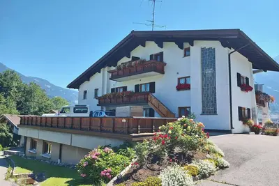 Image de Holiday Apartment Ausblick – Spacious Family Retreat with Mountain Panorama for