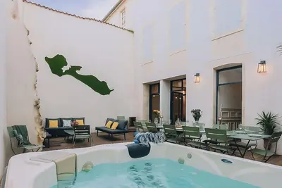 Image de Villa du Baron- Centre ville - Jaccuzzi