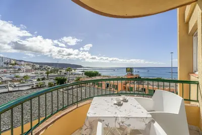 Image de Appartement de vacances 'Sunshine Sea' avec vue mer, Wi-Fi et climatisation