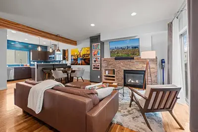 Image de New Listing! Walk to City Park & Restaurants |  Extended Stays | Central Ac