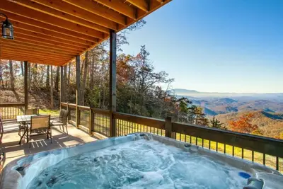 Image de 5br Indoor Pool*Hot Tub*Theater*Game Room*Views!
