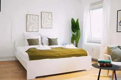 Image de Central Apartment | WiFi | Kitchen | Garden Access