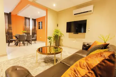 Image de Fully furnished and spacious 2bedroom House in Accra