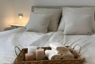 Image de Appartement de luxe élégant en ville avec Wi-Fi