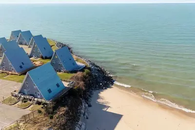 Image de Leilas Chalet Lakeview - Resort Amenities & Beach