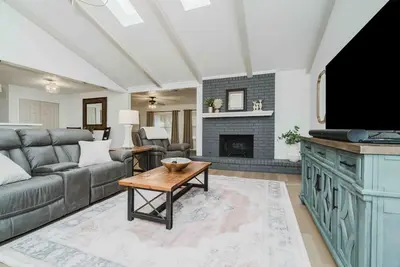 Image de West Texas Hideout • Homey Texas-Style Comfort