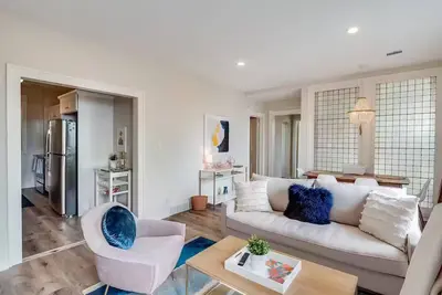 Image de Waves: Steps to the Harbor