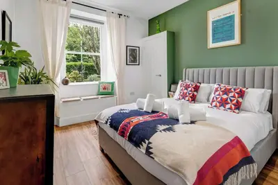 Image de City Centre | Sleeps 5 | 2 Bedrooms | Stylish