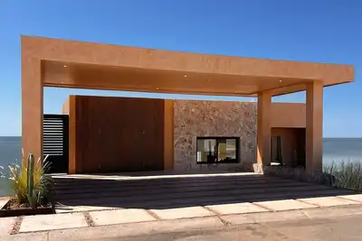 Image de Beachfront villa on exclusive beach - Total privacy.