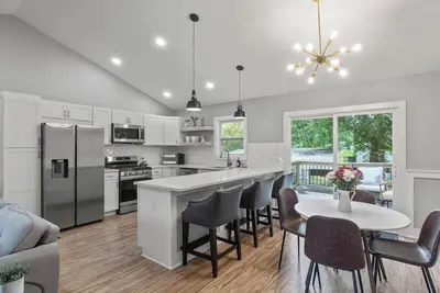 Image de Cozy 3-bedroom retreat in serene Angier