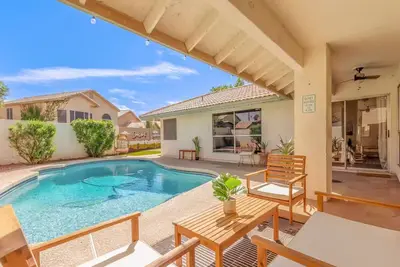 Image de Golf, Pickleball, Pool Heating Avail, Fam-Friendly