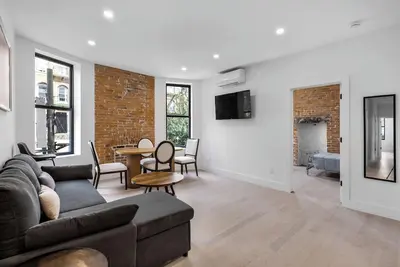 Image de Beautiful 4-bedroom in Brooklyn quick commute to downtown Manhattan