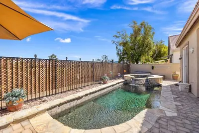 Image de Fairway Oasis on the Greens:Exclusive Pool Retreat