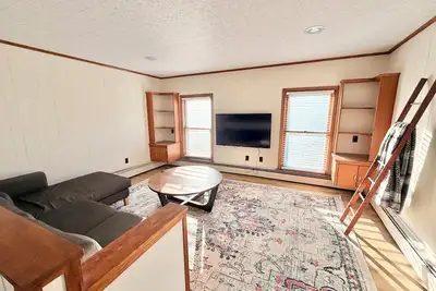 Image de Sweet family home minutes from All Star Village and down town Oneonta