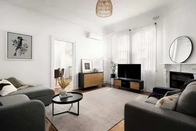 Charming 2Bed Home Near Cafés & Racecourse