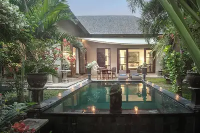 Avalon Iii by Elite Havens