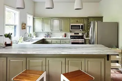 FrontPorch@EdenBrae - Overlooking Lush Gardens