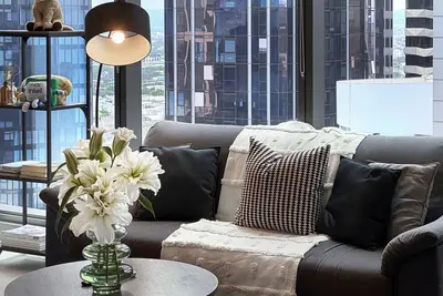 Image de Stylish 2b1b Apartment with Indoor Balcony