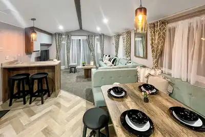 Image de 2 chambres à coucher à Brechin