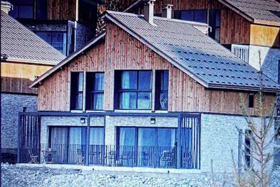 Image de Chalet \"L'Aster\" 7/8pers, vue imprenable, à 150m des pistes, Risoul station 1850