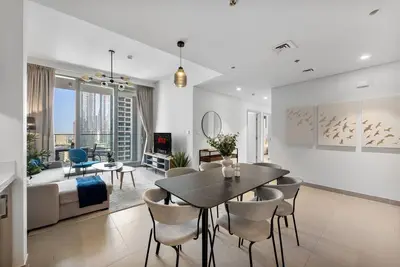 2br - Private Cinema - Pool - Walk to Burj Khalifa