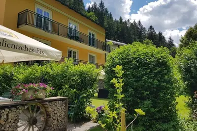 Image de Feriendomizil Wetzelberger - Apartment/flat, shower and bath, Wc, 5 bedrooms