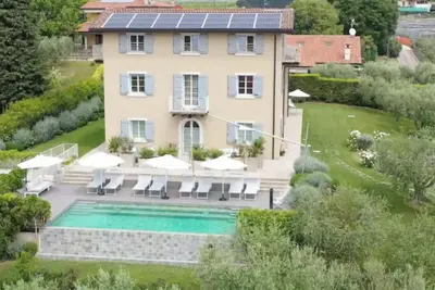 Image de 5 Appartamenti di lusso sul Lago di Garda